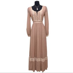 Gunne Sax ~ Vintage Floral and Lace Dress~ M
